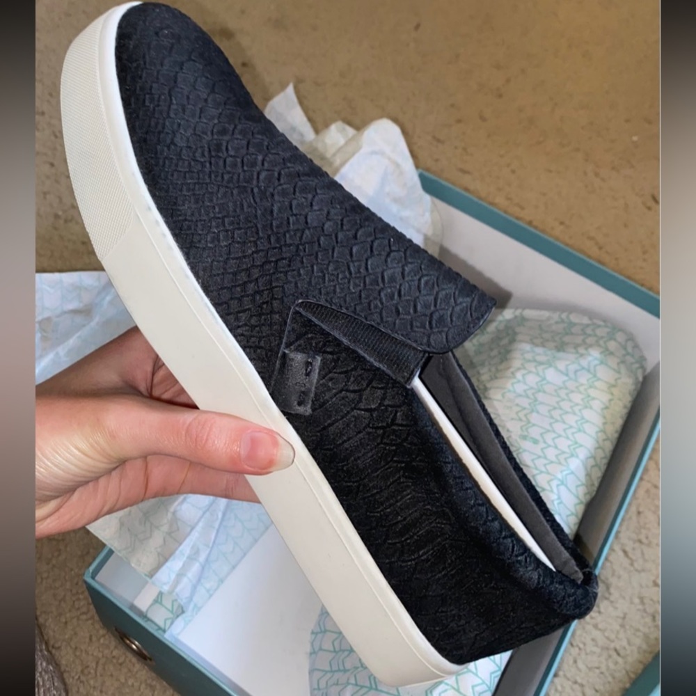 Women’s slip on shoes